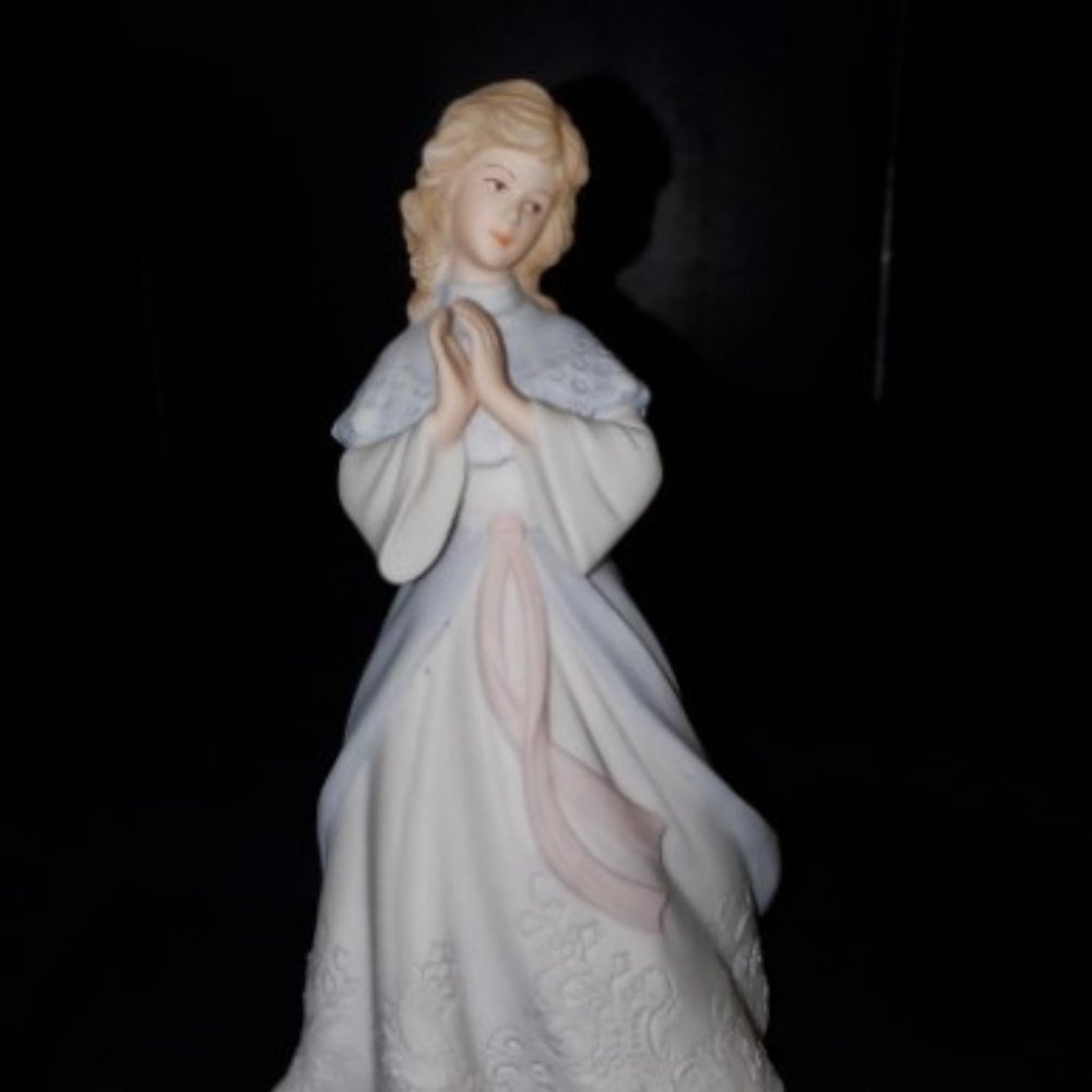 Heritage Collection Doll "Danielle" Home & Garden Party 2001